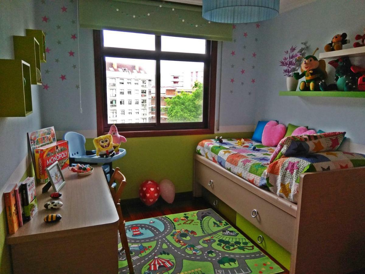 Apartamento Plaza Perillana Ponteareas Exteriör bild